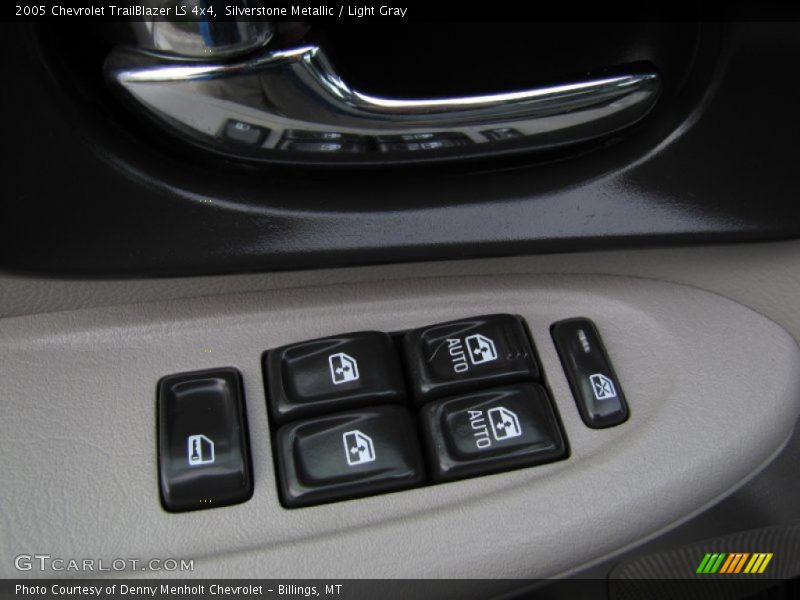 Silverstone Metallic / Light Gray 2005 Chevrolet TrailBlazer LS 4x4