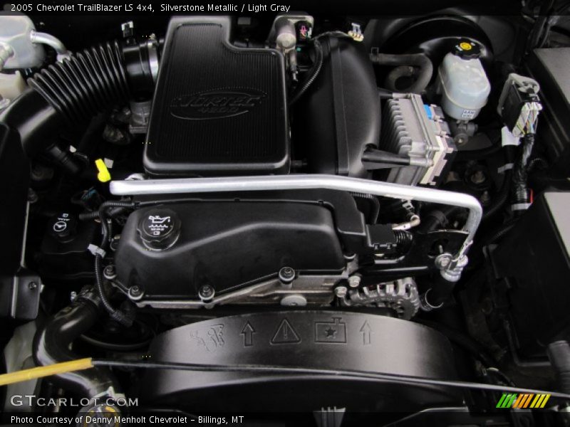 Silverstone Metallic / Light Gray 2005 Chevrolet TrailBlazer LS 4x4