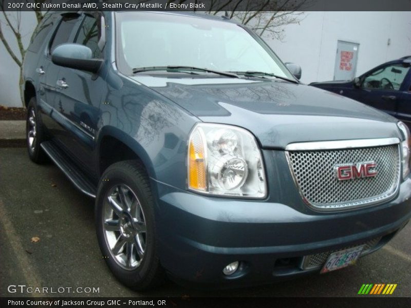 Stealth Gray Metallic / Ebony Black 2007 GMC Yukon Denali AWD