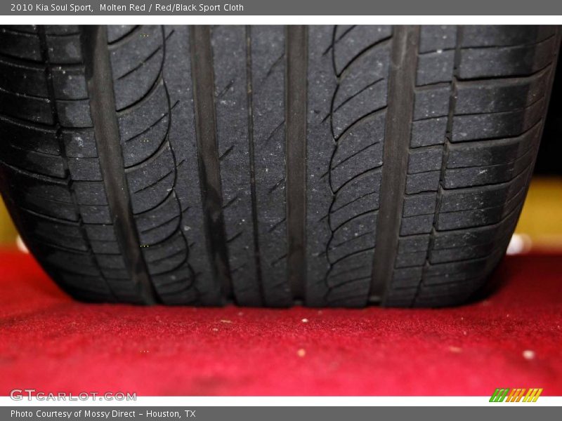 Molten Red / Red/Black Sport Cloth 2010 Kia Soul Sport