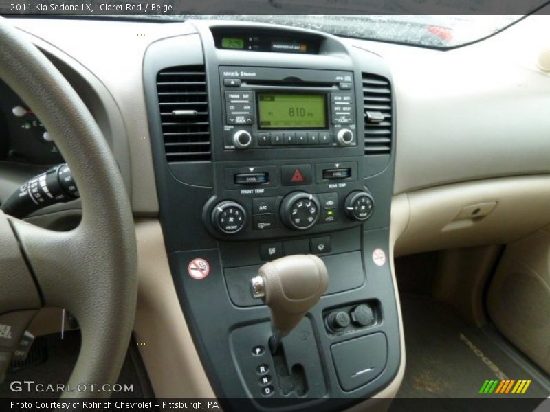 Claret Red / Beige 2011 Kia Sedona LX