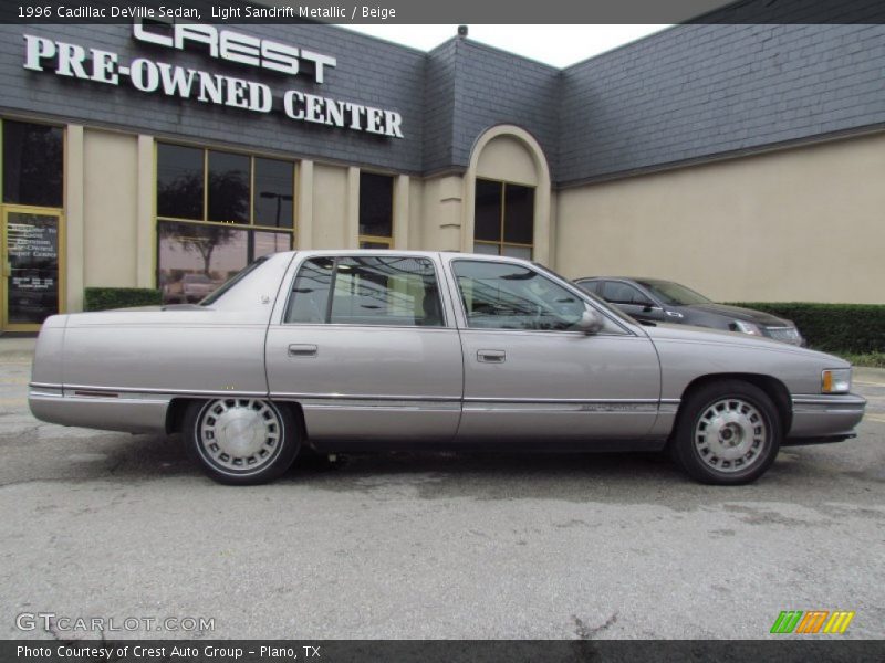 Light Sandrift Metallic / Beige 1996 Cadillac DeVille Sedan
