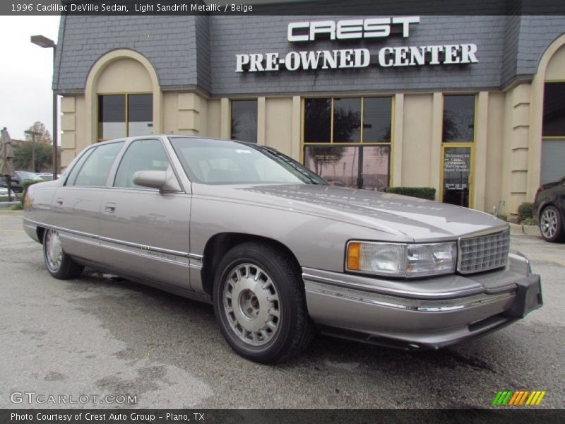 Light Sandrift Metallic / Beige 1996 Cadillac DeVille Sedan