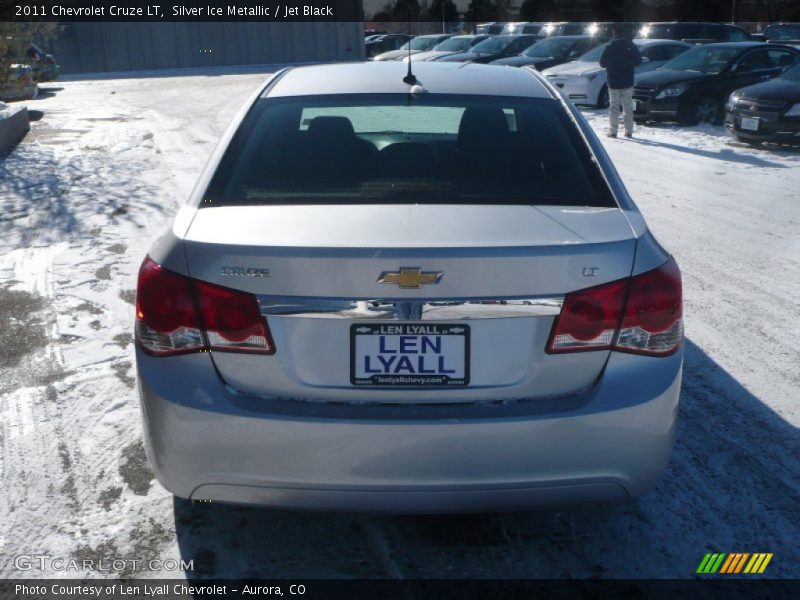 Silver Ice Metallic / Jet Black 2011 Chevrolet Cruze LT