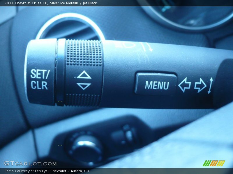 Silver Ice Metallic / Jet Black 2011 Chevrolet Cruze LT