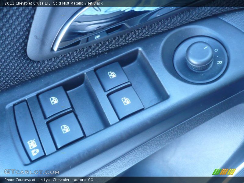 Gold Mist Metallic / Jet Black 2011 Chevrolet Cruze LT