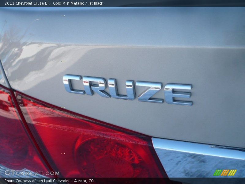 Gold Mist Metallic / Jet Black 2011 Chevrolet Cruze LT