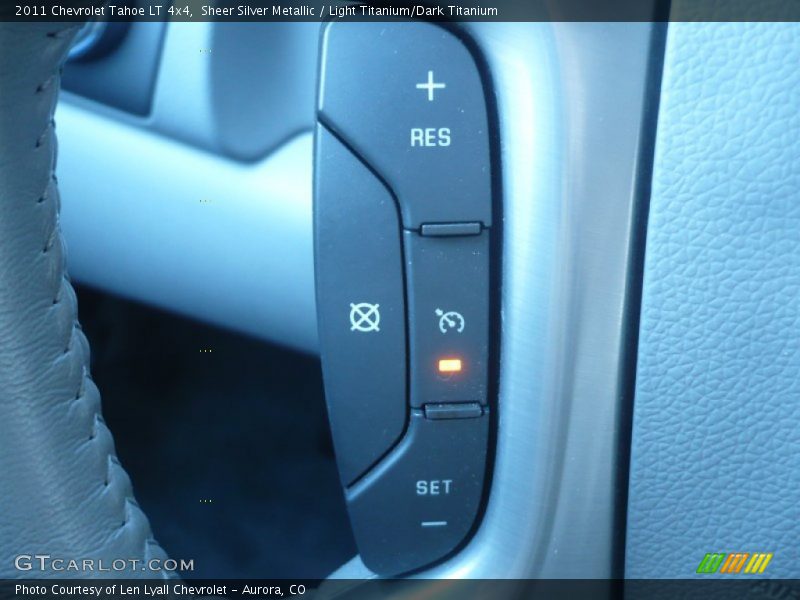 Sheer Silver Metallic / Light Titanium/Dark Titanium 2011 Chevrolet Tahoe LT 4x4