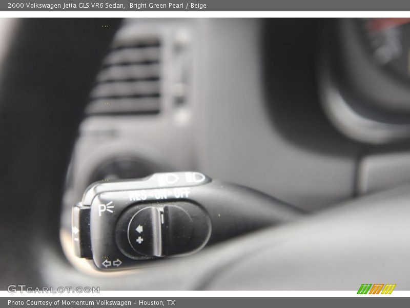 Bright Green Pearl / Beige 2000 Volkswagen Jetta GLS VR6 Sedan