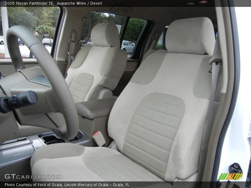  2006 Pathfinder SE Desert Interior