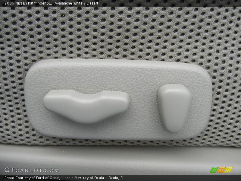 Avalanche White / Desert 2006 Nissan Pathfinder SE