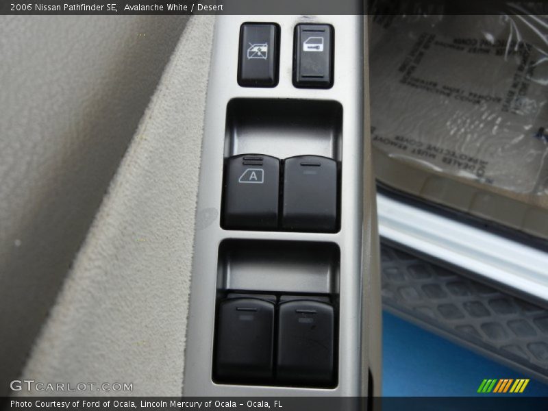 Avalanche White / Desert 2006 Nissan Pathfinder SE