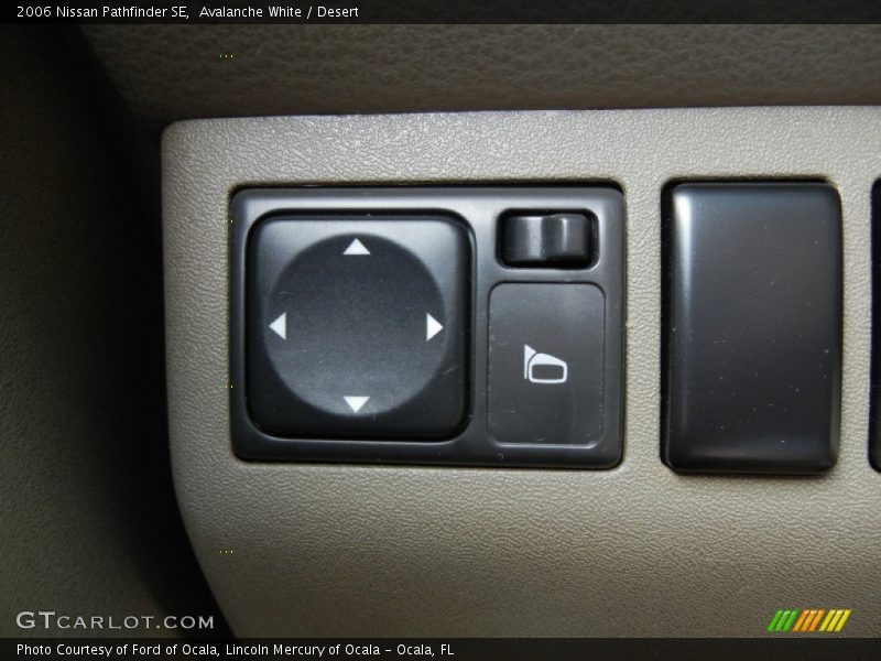 Avalanche White / Desert 2006 Nissan Pathfinder SE