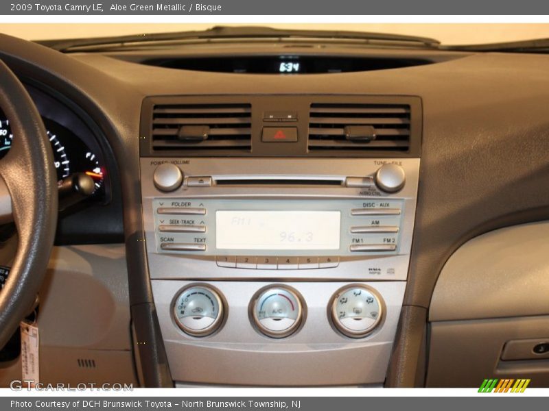 Aloe Green Metallic / Bisque 2009 Toyota Camry LE