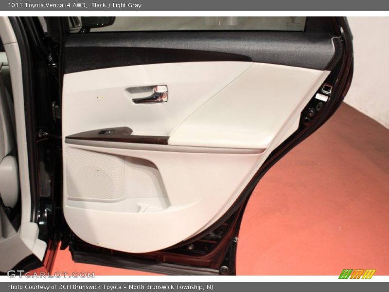 Black / Light Gray 2011 Toyota Venza I4 AWD