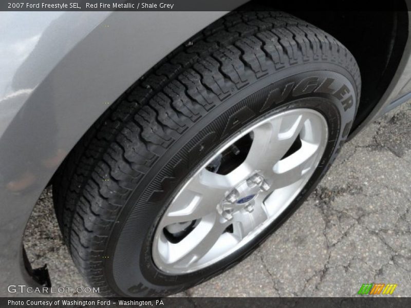 Red Fire Metallic / Shale Grey 2007 Ford Freestyle SEL