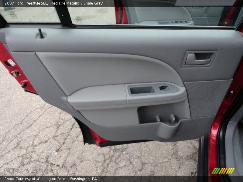 Red Fire Metallic / Shale Grey 2007 Ford Freestyle SEL