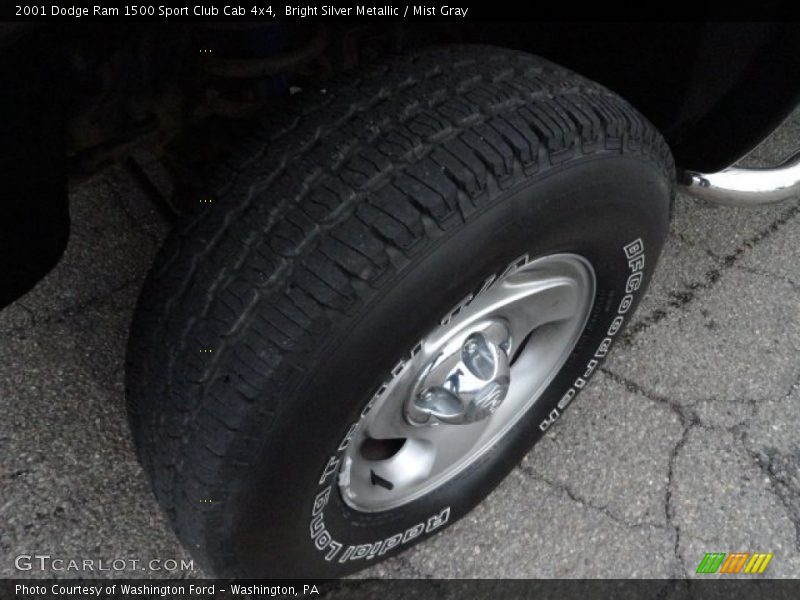 Bright Silver Metallic / Mist Gray 2001 Dodge Ram 1500 Sport Club Cab 4x4