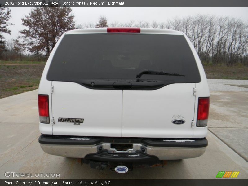 Oxford White / Medium Parchment 2003 Ford Excursion XLT 4x4