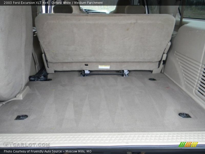  2003 Excursion XLT 4x4 Trunk