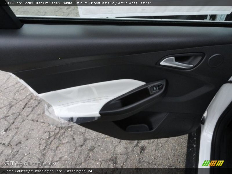 Door Panel of 2012 Focus Titanium Sedan