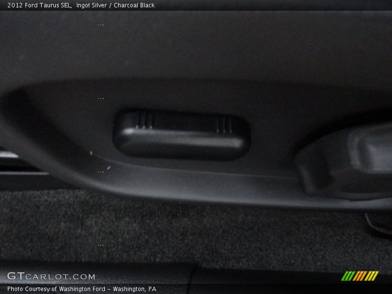 Ingot Silver / Charcoal Black 2012 Ford Taurus SEL