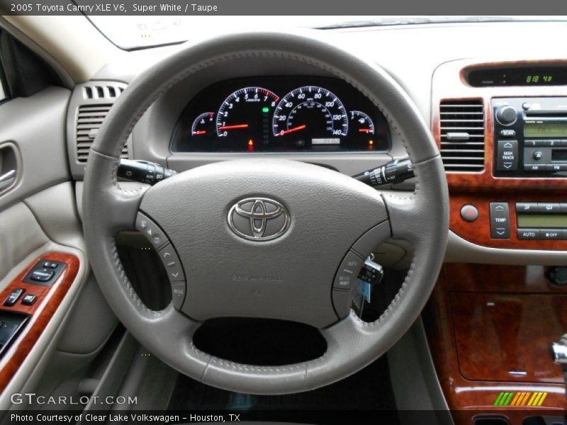 Super White / Taupe 2005 Toyota Camry XLE V6