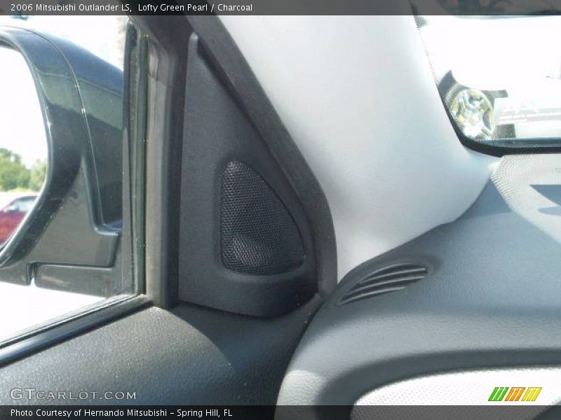 Lofty Green Pearl / Charcoal 2006 Mitsubishi Outlander LS