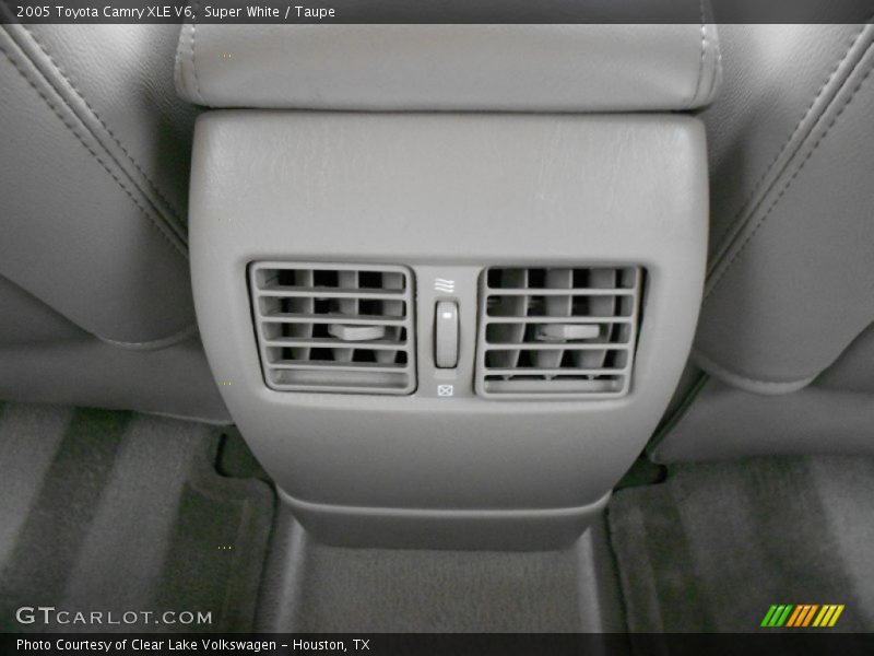 Super White / Taupe 2005 Toyota Camry XLE V6