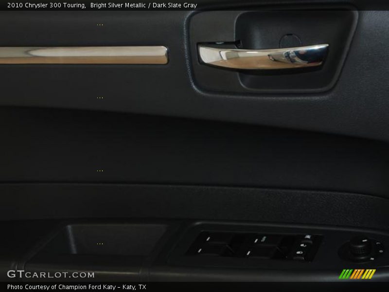 Bright Silver Metallic / Dark Slate Gray 2010 Chrysler 300 Touring