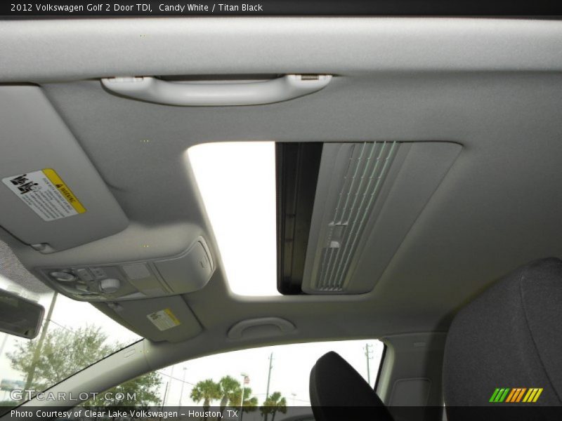 Candy White / Titan Black 2012 Volkswagen Golf 2 Door TDI