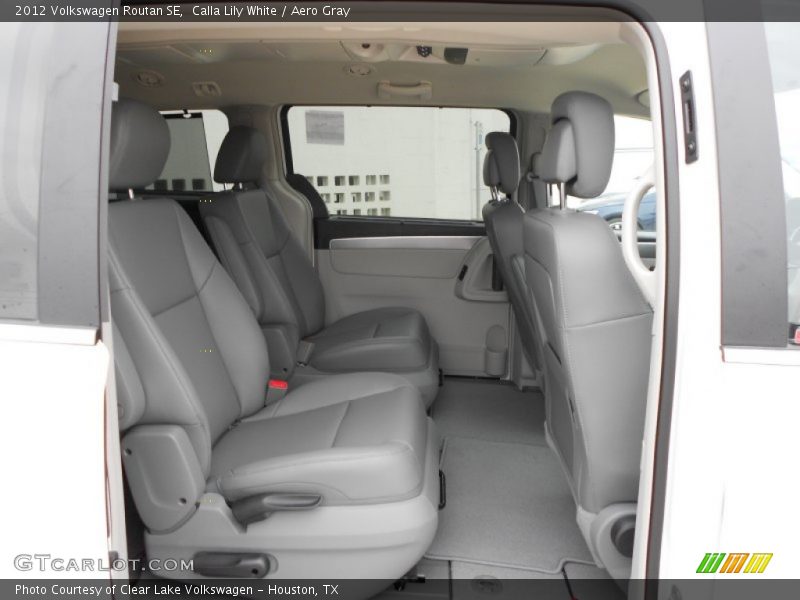  2012 Routan SE Aero Gray Interior