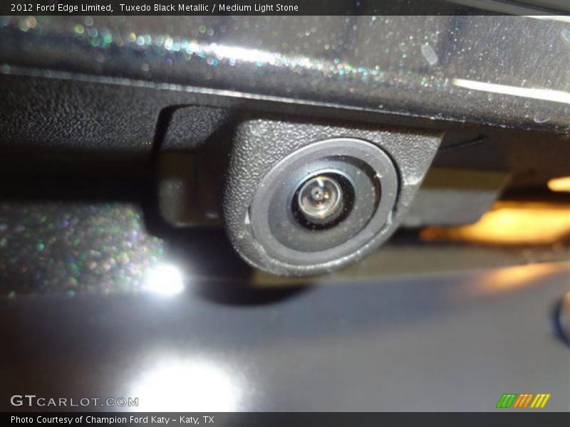 Tuxedo Black Metallic / Medium Light Stone 2012 Ford Edge Limited