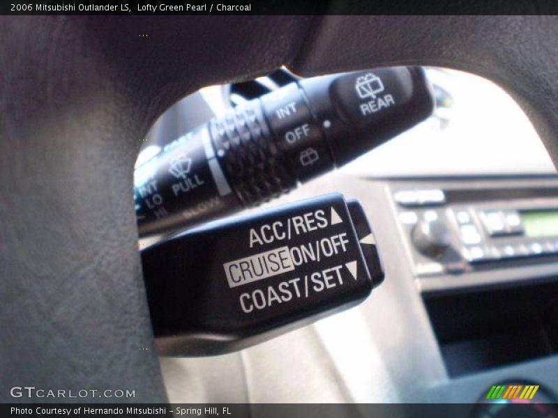 Lofty Green Pearl / Charcoal 2006 Mitsubishi Outlander LS