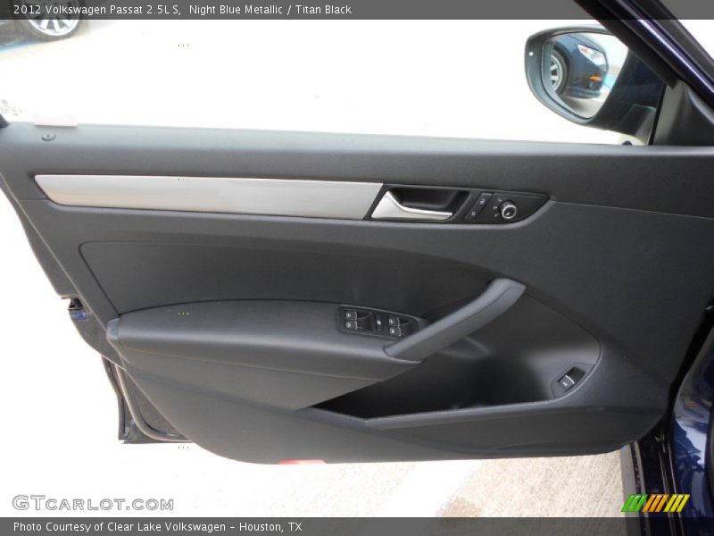 Night Blue Metallic / Titan Black 2012 Volkswagen Passat 2.5L S
