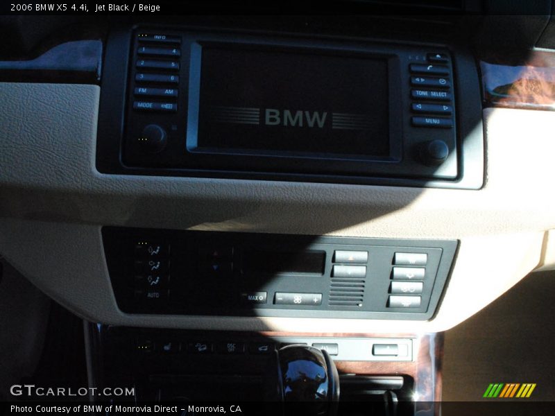 Jet Black / Beige 2006 BMW X5 4.4i