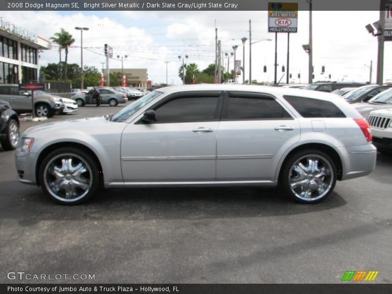 Bright Silver Metallic / Dark Slate Gray/Light Slate Gray 2008 Dodge Magnum SE