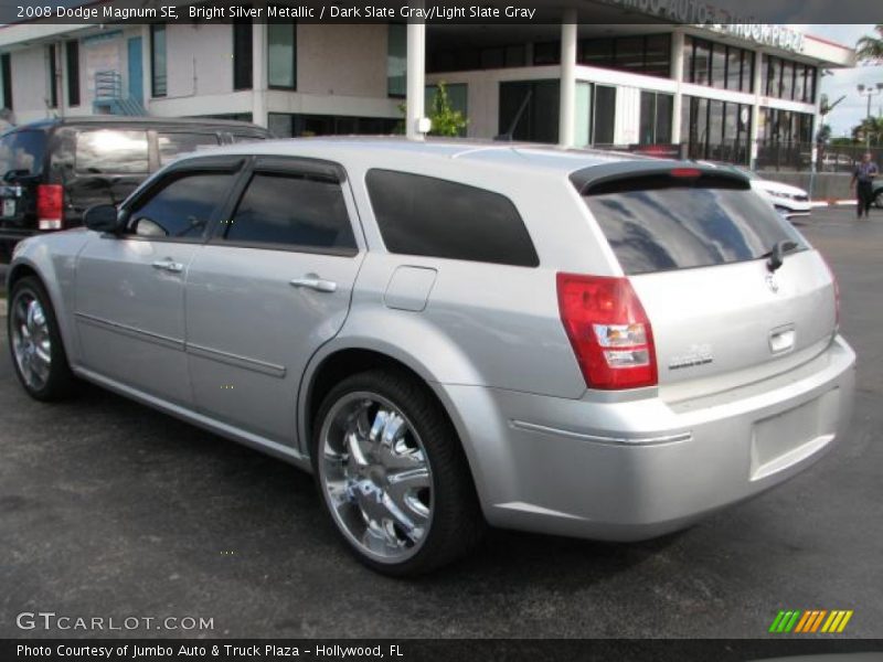 Bright Silver Metallic / Dark Slate Gray/Light Slate Gray 2008 Dodge Magnum SE