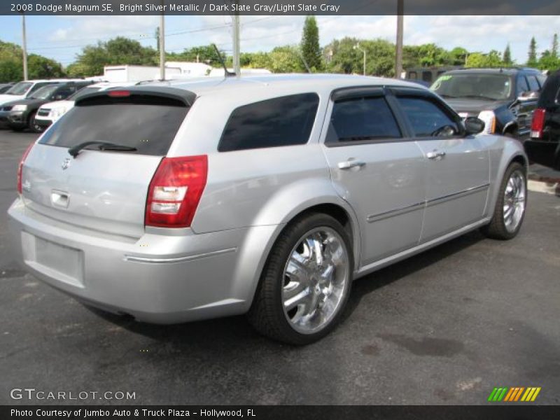 Bright Silver Metallic / Dark Slate Gray/Light Slate Gray 2008 Dodge Magnum SE
