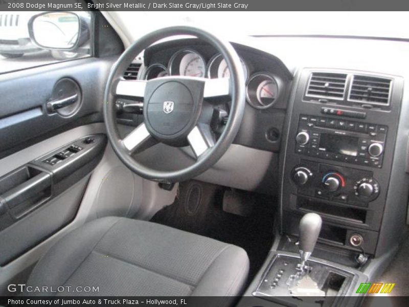 Bright Silver Metallic / Dark Slate Gray/Light Slate Gray 2008 Dodge Magnum SE