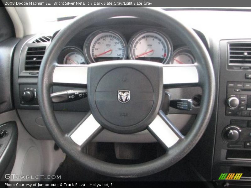 Bright Silver Metallic / Dark Slate Gray/Light Slate Gray 2008 Dodge Magnum SE