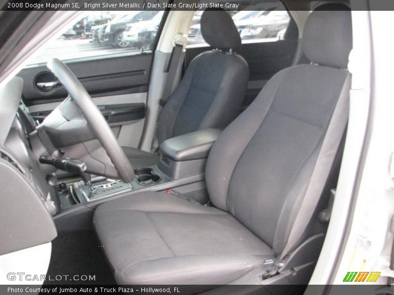 Bright Silver Metallic / Dark Slate Gray/Light Slate Gray 2008 Dodge Magnum SE