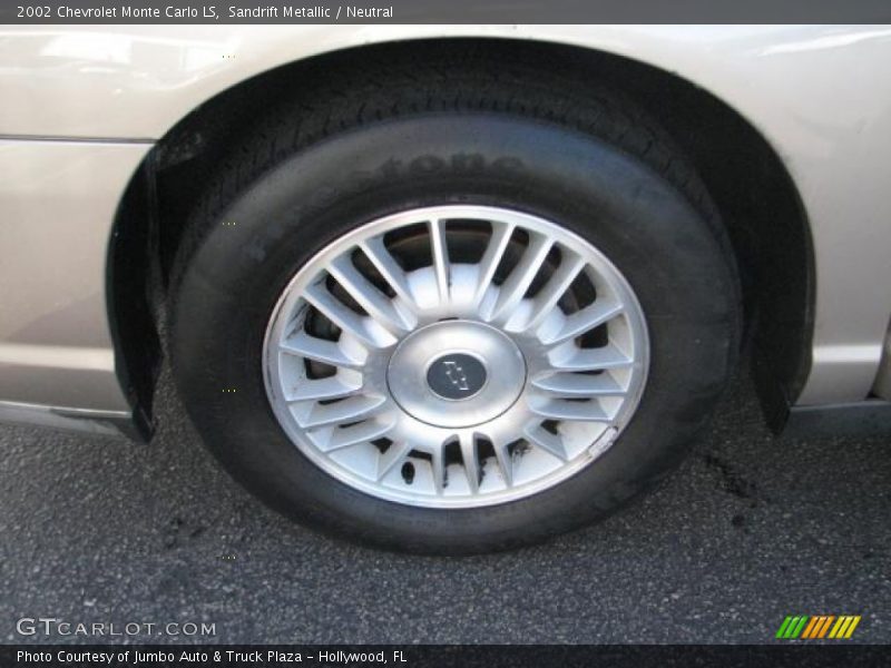 Sandrift Metallic / Neutral 2002 Chevrolet Monte Carlo LS
