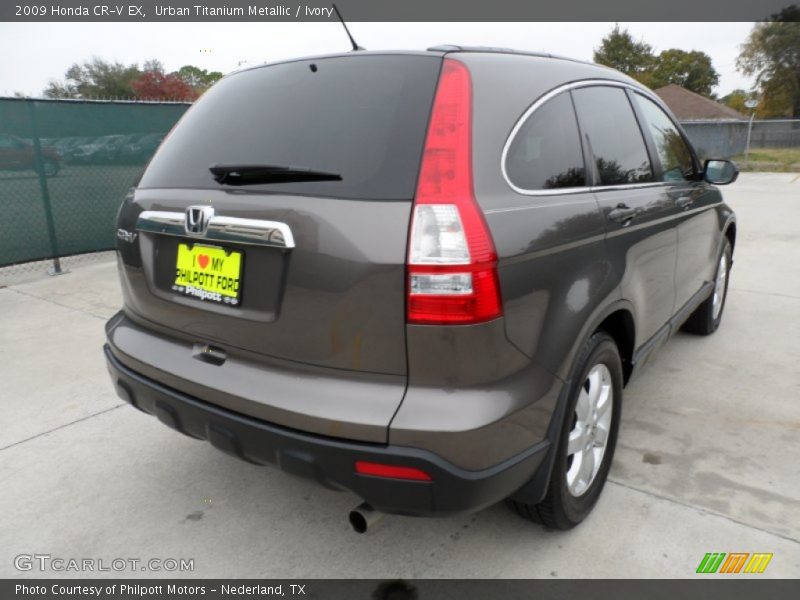 Urban Titanium Metallic / Ivory 2009 Honda CR-V EX