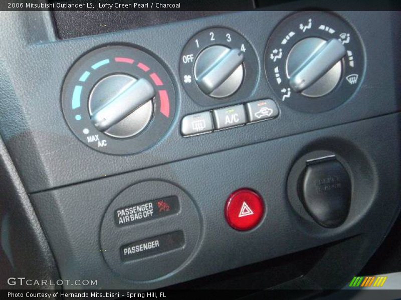 Lofty Green Pearl / Charcoal 2006 Mitsubishi Outlander LS