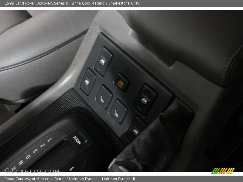 White Gold Metallic / Smokestone Gray 1999 Land Rover Discovery Series II