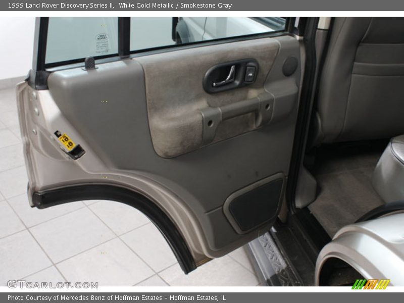 White Gold Metallic / Smokestone Gray 1999 Land Rover Discovery Series II