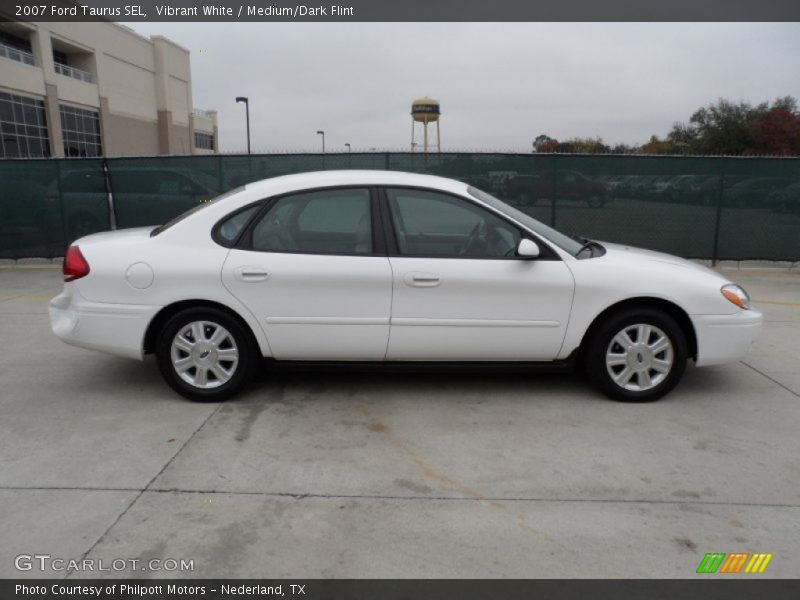 Vibrant White / Medium/Dark Flint 2007 Ford Taurus SEL