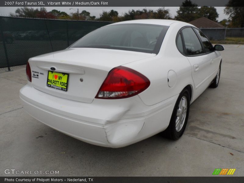 Vibrant White / Medium/Dark Flint 2007 Ford Taurus SEL