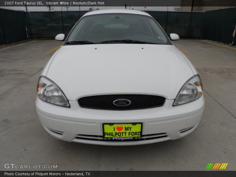 Vibrant White / Medium/Dark Flint 2007 Ford Taurus SEL
